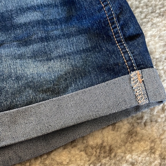 Short bibs - Picture 5 of 6